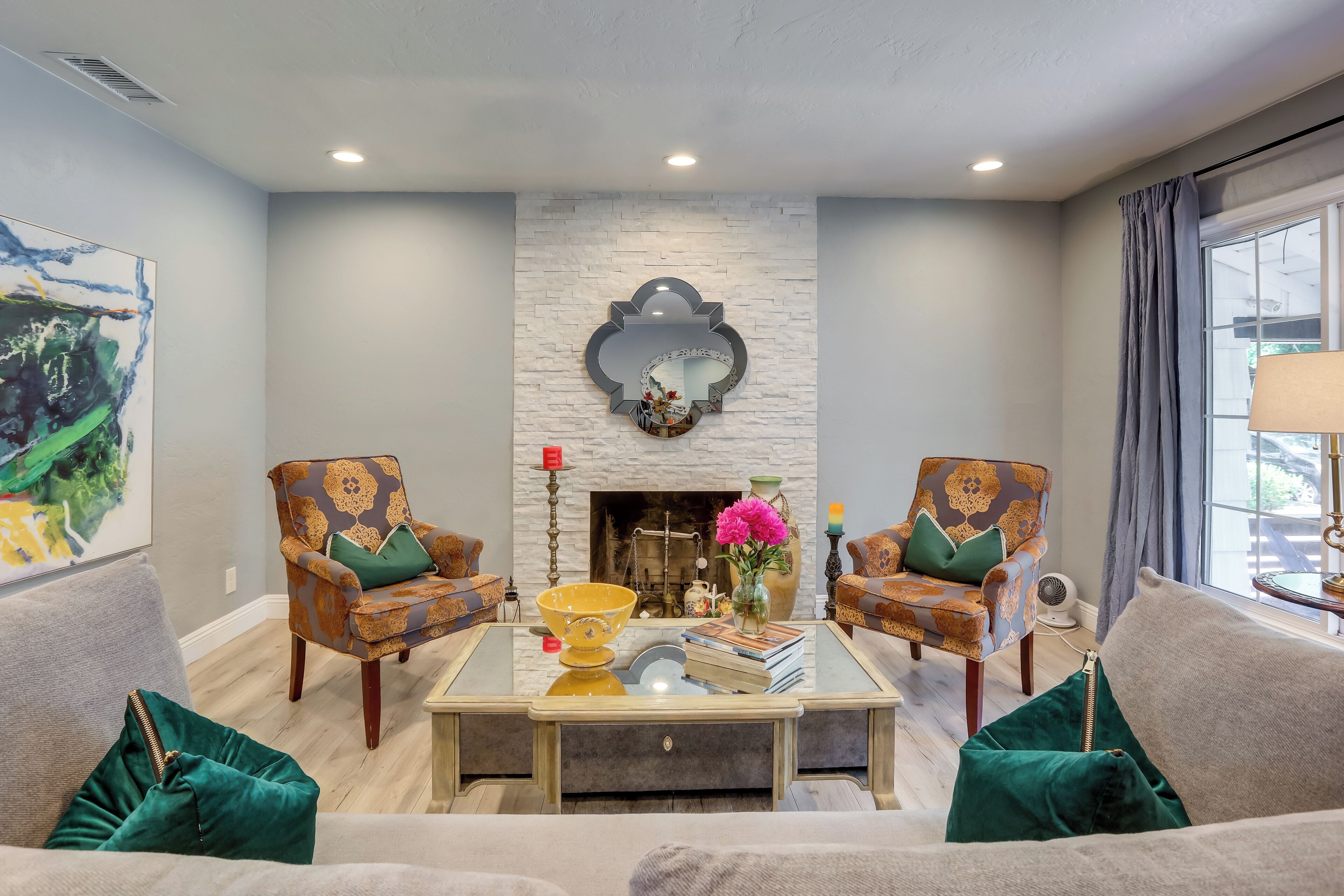 Family Home w/ Pool ~ 7 Mi to Downtown Sacramento!