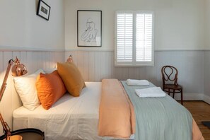 3 bedrooms, iron/ironing board, WiFi, bed sheets - SHOEFITTER'S HOUSE - THE PERFECT FIT IN KYNETON (Kyneton)