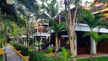 Vila Mewah, 4 kamar tidur, Boleh Merokok, pemandangan kebun | Pemandangan dari kamar