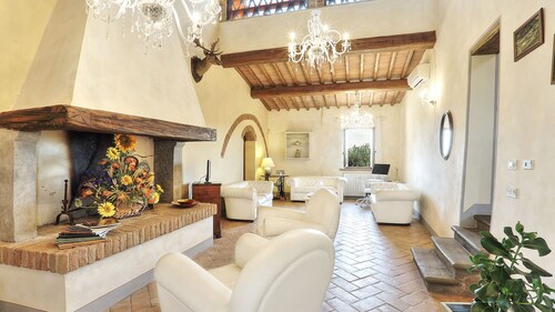 Germagnana 12+2, Emma Villas