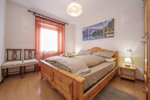 2 chambres, Wi-Fi gratuit, draps fournis