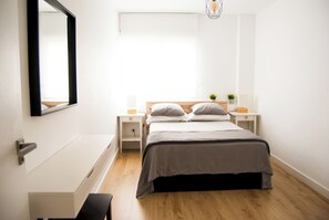2 bedrooms, iron/ironing board, WiFi, bed sheets
