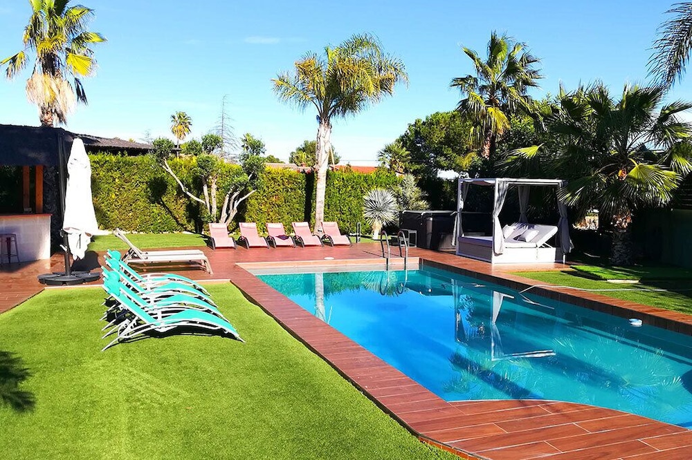 FANTASY-13min from airport, 18min to Valencia