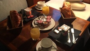 Breakfast area - Auberge du Lyonnais (Annecy)