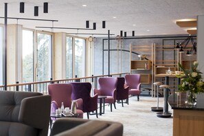 Coin salon dans le hall