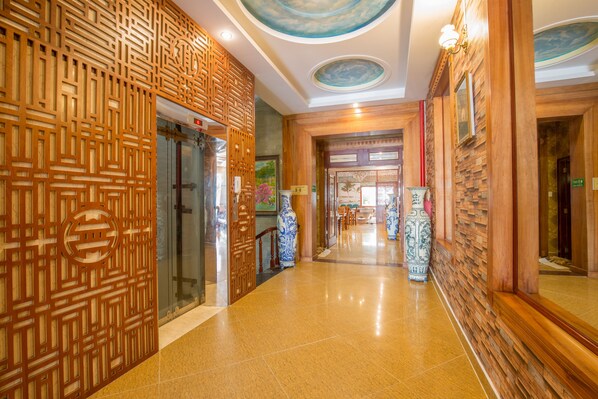 Hallway - Seika Hotel (Ho Chi Minh City)