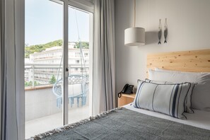 책상, WiFi, 침대 시트