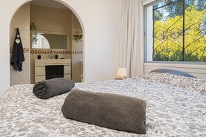 4 Schlafzimmer, Bügeleisen/Bügelbrett, WLAN, Bettwäsche
