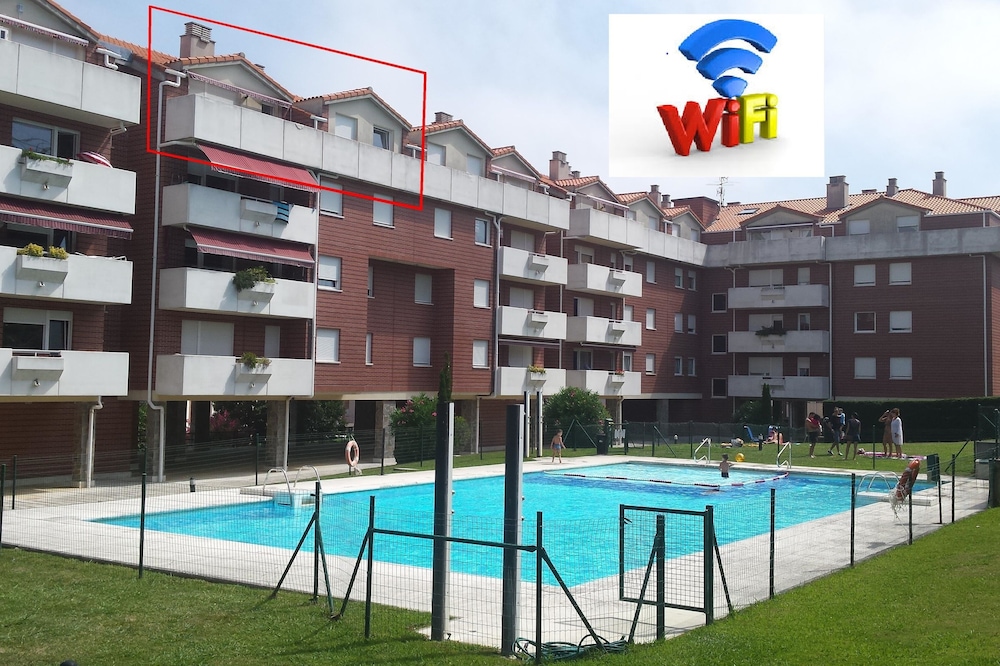 100m2 penthouse with pool and terrace. Free wi-fi