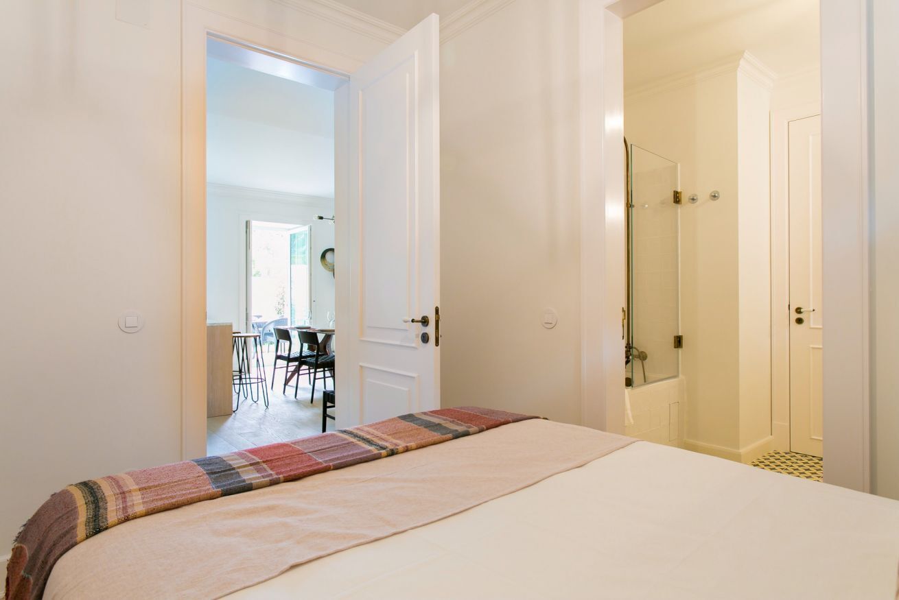 2 quartos, ferros/tábuas de passar roupa, Wi-Fi, roupa de cama