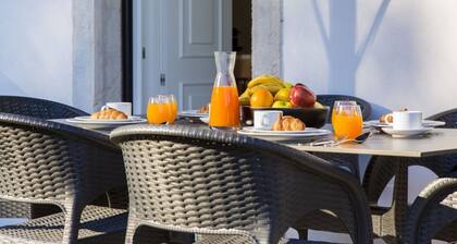 JOIVY Stunning 2BR Apt w/garden, by the Avenida subway & Botanical Garden