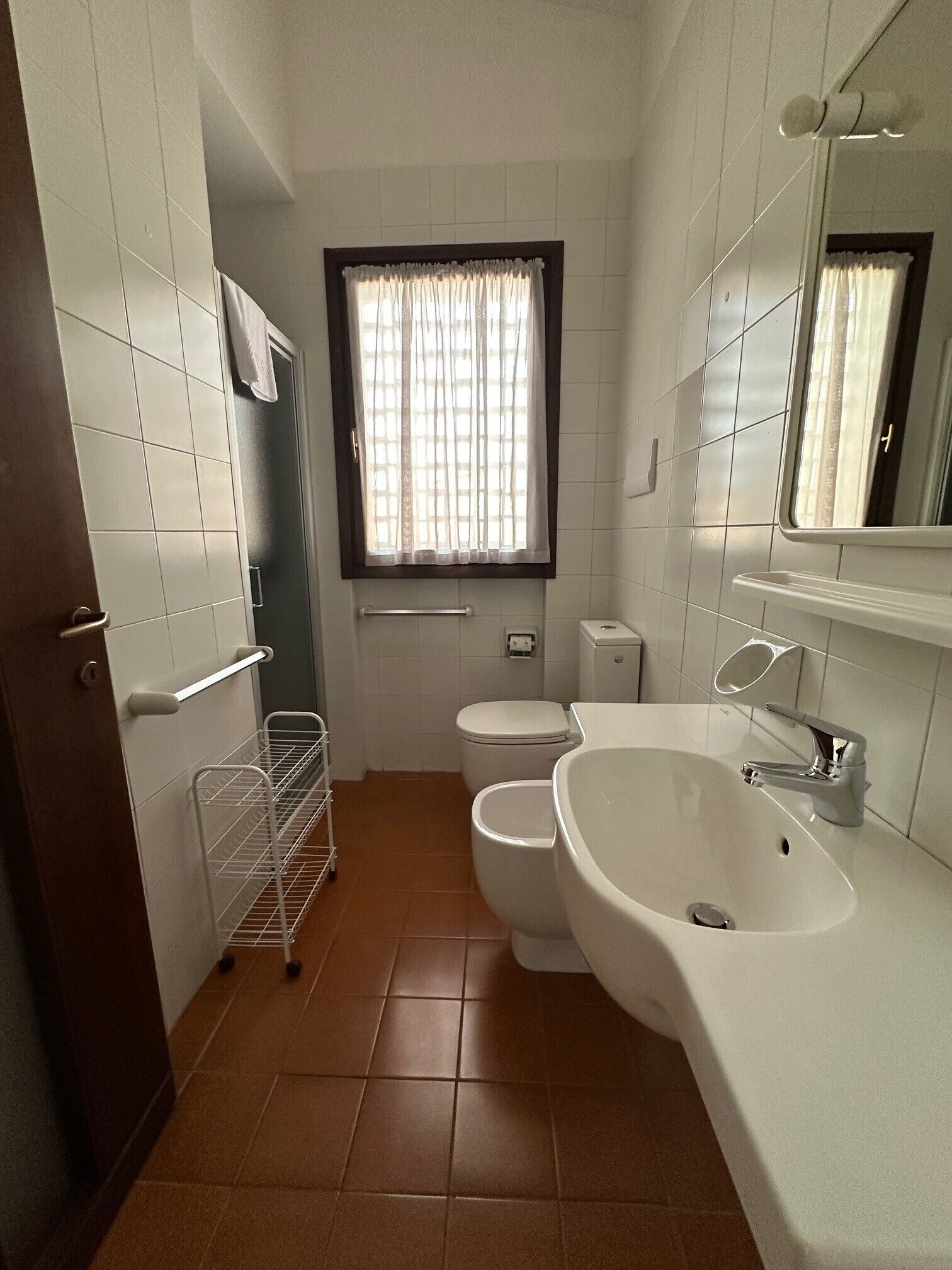 Apartment, 2 Bedrooms | Bathroom | Shower, towels