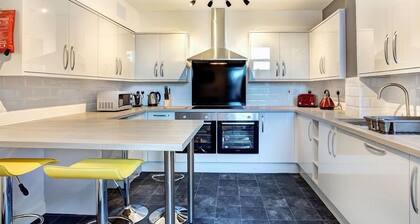 Townhouse Plus @ 166 Edleston Road Crewe