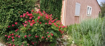 Spacious villa with shared pool in Pierrevert beside Golf du Luberon.