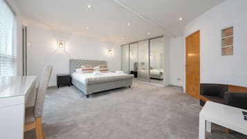 3 habitaciones, tabla de planchar con plancha y wifi gratis