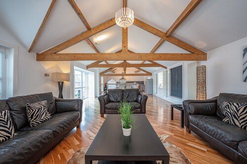 Le Loft, Unique propriété de 3 chambres