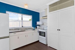 Family House, 3 Bedrooms, Accessible, Garden View | Private kitchen