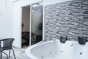 Bañera de hidromasaje