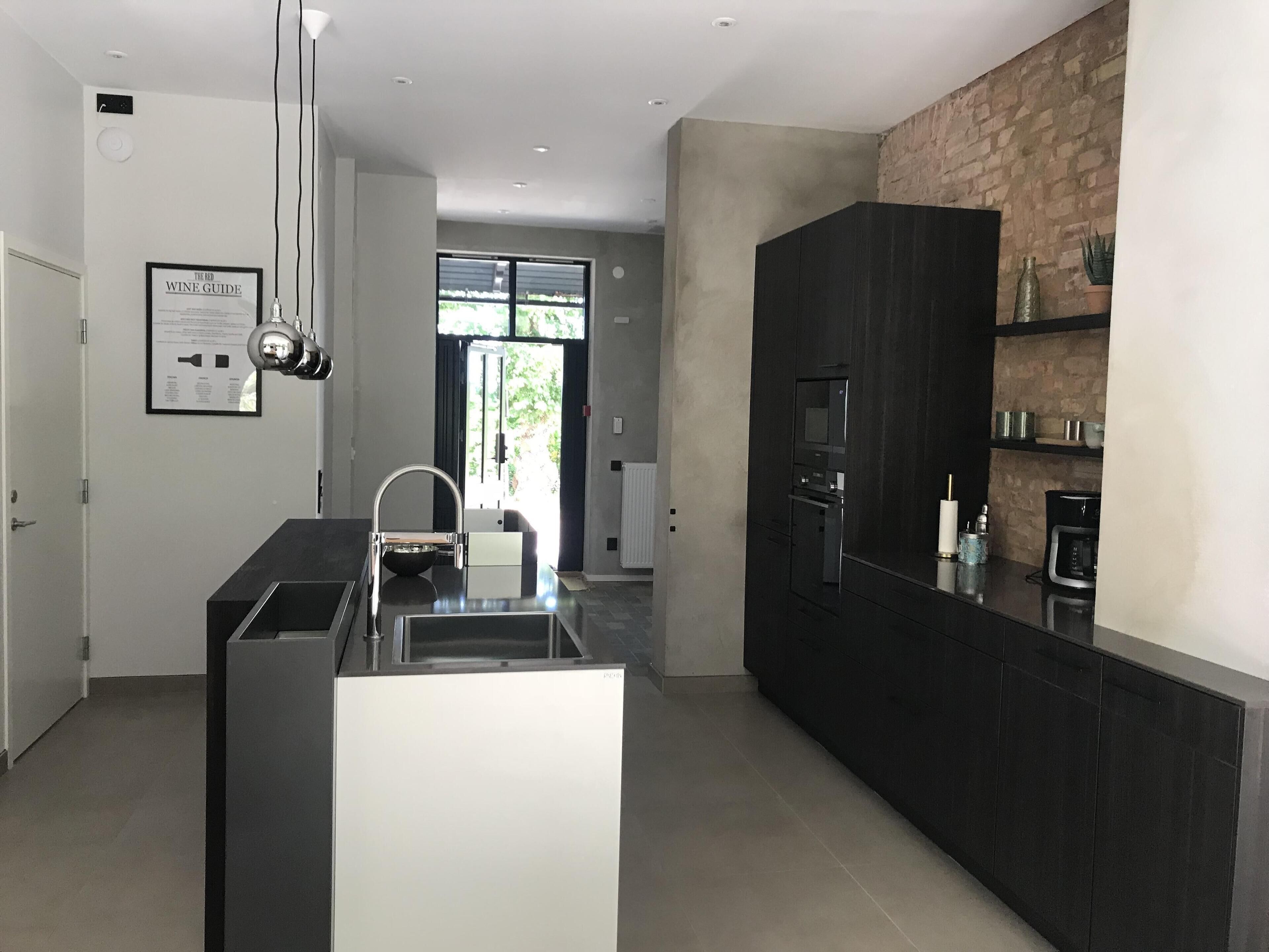 Completely renovated holiday home with luxury feel!