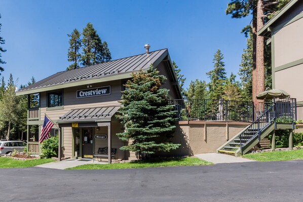 Condo, 4 Bedrooms (Crestview #12 Bldg. C) | Front of property