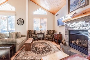 House, Multiple Beds | Living area | Flat-screen TV, fireplace, toys - Mammoth Gateway Village # 8 (Mammoth Lakes)