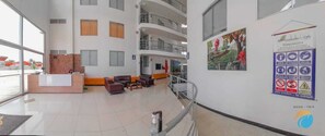 Reception - Aparthotel Near Parque del Café (Montenegro)