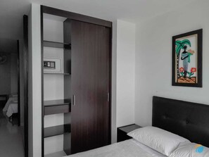 2 bedrooms, in-room safe, desk, blackout curtains - Aparthotel Near Parque del Café (Montenegro)