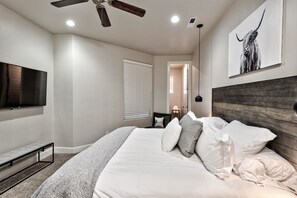 Townhome, Multiple Beds (The Penthouse at The Ledges) | 4 bedrooms, iron/ironing board, free WiFi, bed sheets