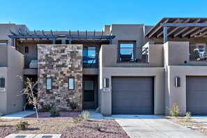 タウンホーム ベッド (複数台) (The Penthouse at The Ledges) | 施設の敷地