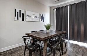 Townhome, Multiple Beds (The Penthouse at The Ledges) | Dining