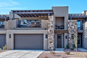 Casa, varias camas (Livin On The Ledge) | Fachada del alojamiento