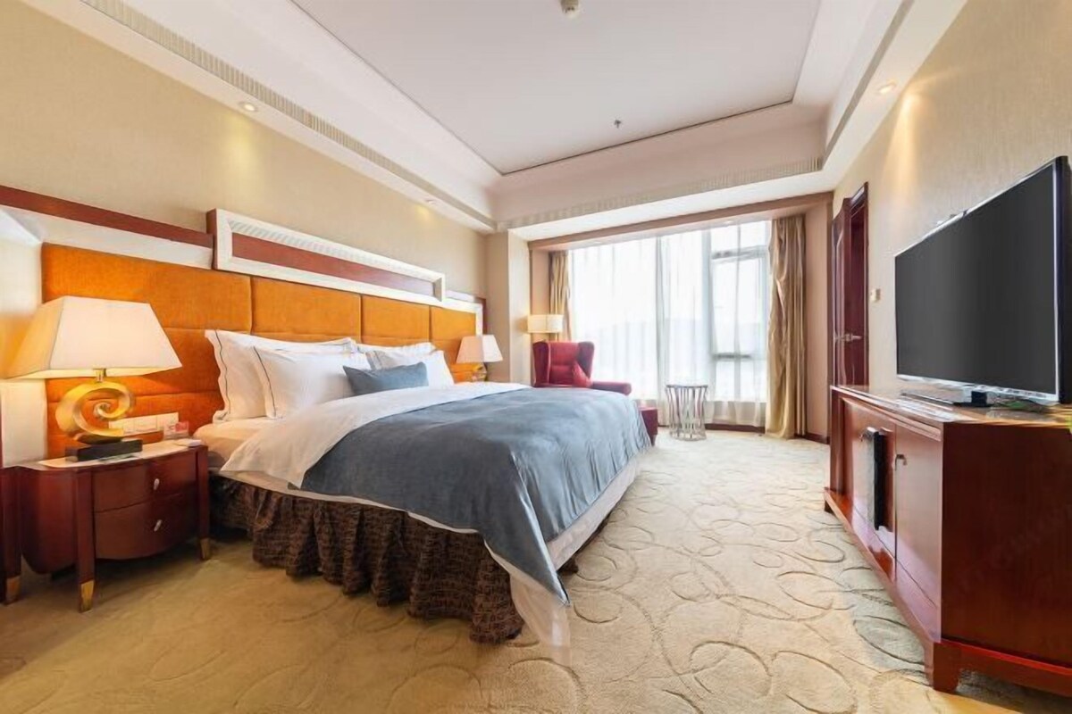 Minibar, desk, blackout drapes, individually decorated