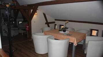 Panoramic Suite, Private Bathroom, City View (Dachsuite)