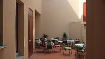 Suite, eigenes Bad, Stadtblick (Dachsuite) | Blick vom Balkon