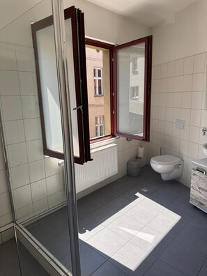 Suite estándar, baño privado, vistas al río | Baño