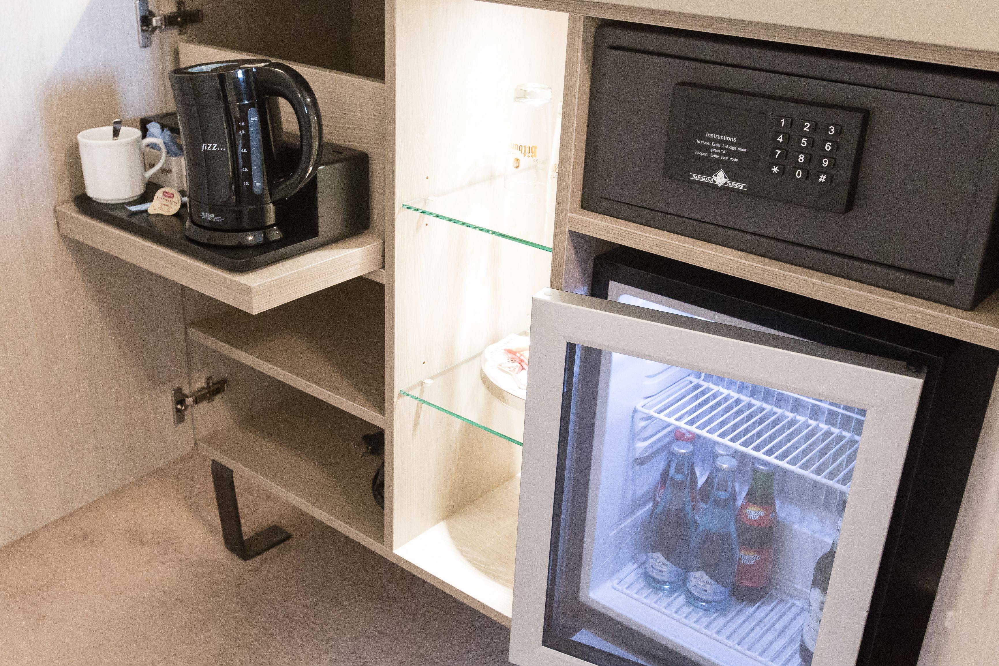 superior double room | living area | 66-cm tv with satellite channels