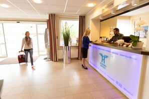 Lobby - Hermes Hotel (Oldenburg)
