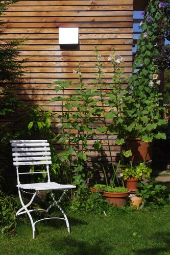 Nice apartment with garden and garage space