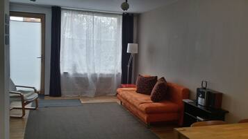 Télévision, livres, médiathèque