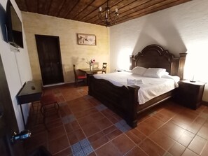 Chambre Standard, 1 très grand lit, non-fumeur