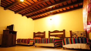 Bồn tắm thủy lực, phòng xông hơi, massage mô sâu 