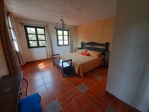 Standard Room, 1 King Bed, Non Smoking - Hotel el Mirador (Santa Lucía Milpas Altas)