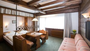 View from property - Hotel Altmv Nsterhof (Altmuenster)
