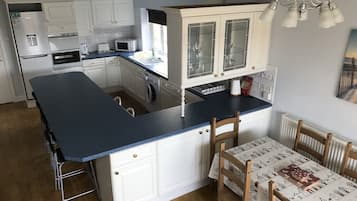 Appartement Familial, vue montagne | Coin séjour