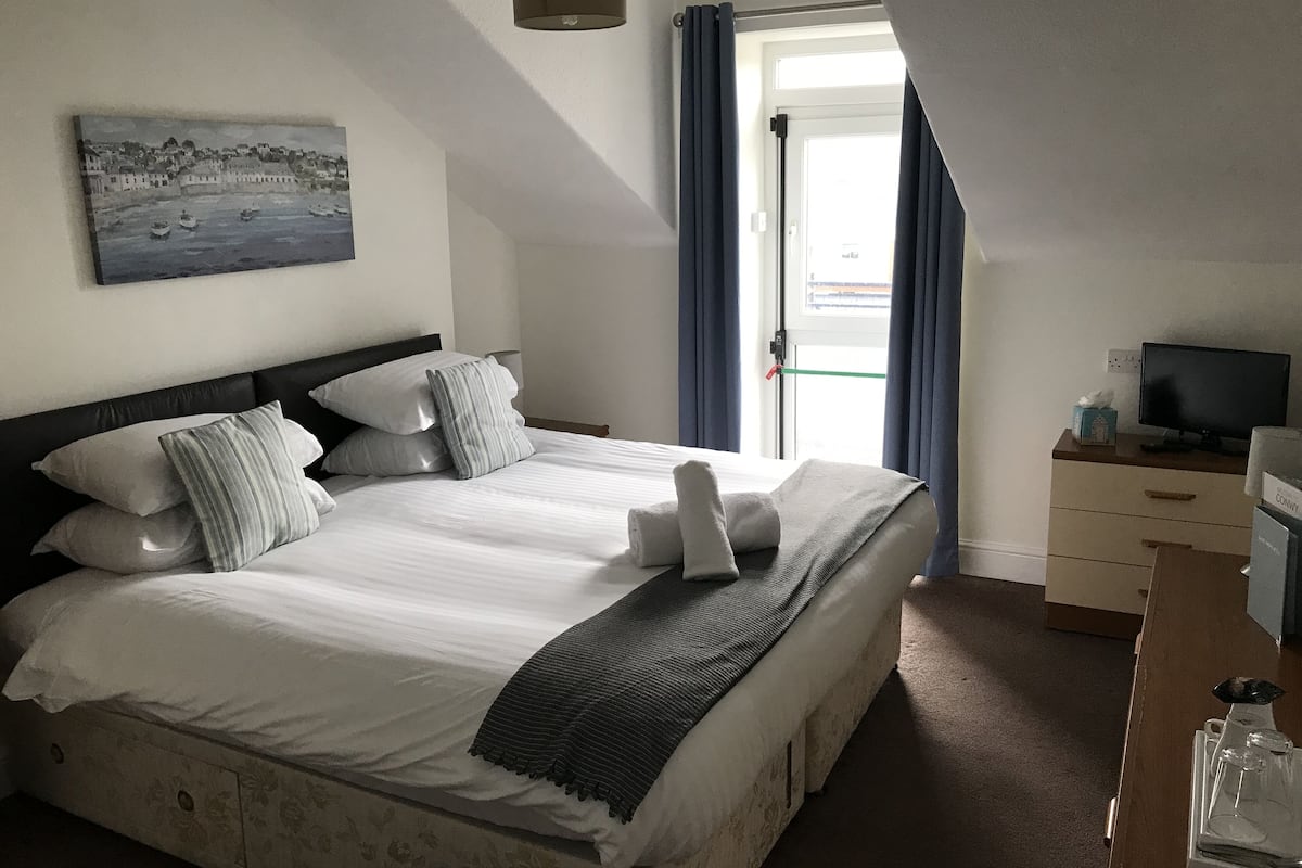 Room 11