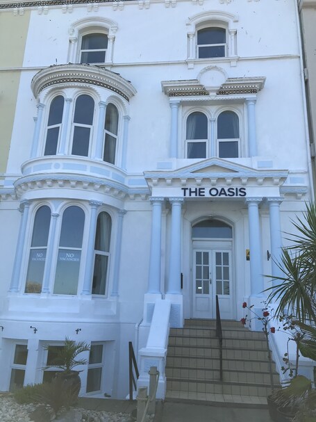 The Oasis - Image 10