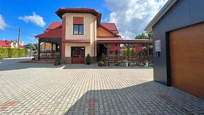 View from property - Hotel Ostoja (Bobowa)