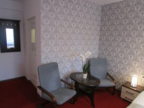 디지털 채널 시청이 가능한 40인치 LCD TV, TV