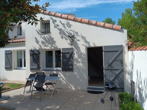 Outdoor dining - Quiet cottage for 4 in La Faute-sur-Mer (La Faute-sur-Mer)
