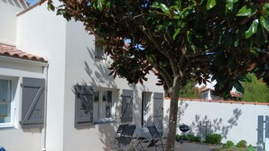 Outdoor dining - Quiet cottage for 4 in La Faute-sur-Mer (La Faute-sur-Mer)